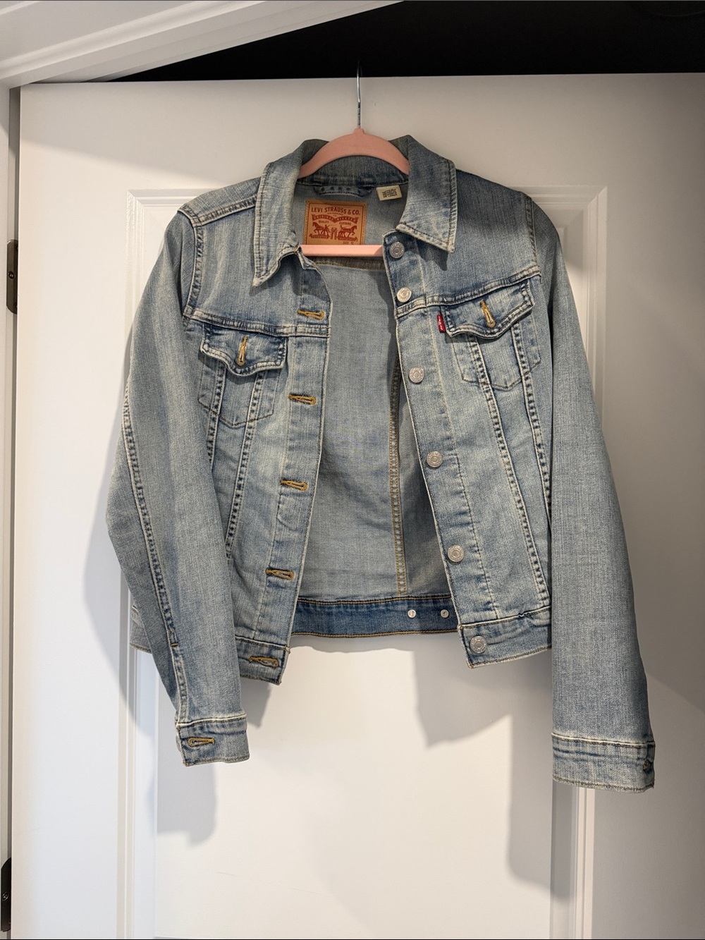 Levi's Light Blue Women's Denim Trucker Jacket